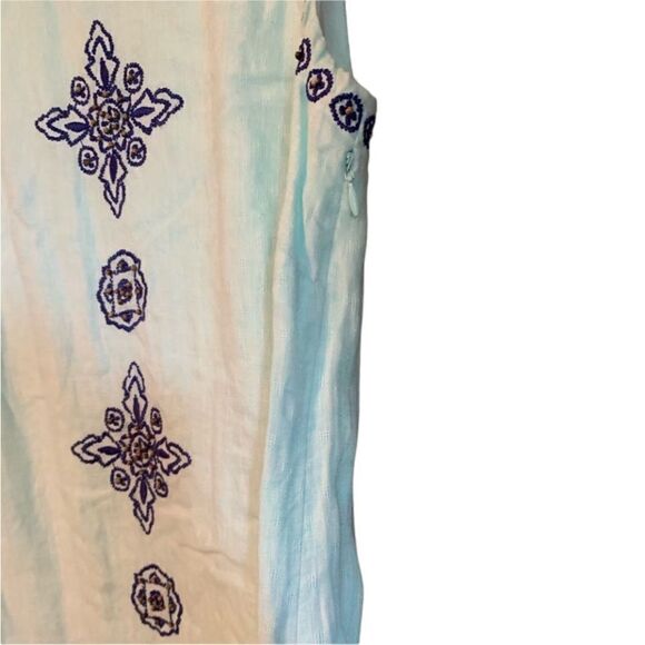 Vineyard Vines embroidered 100% linen shift dress. Size 4 - Picture 10 of 11